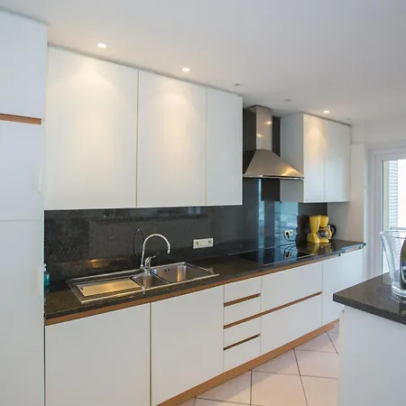 Bright With Sea View Apartamento